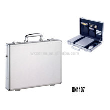 caja de aluminio fuerte y portátil del ordenador portátil fabricante de China